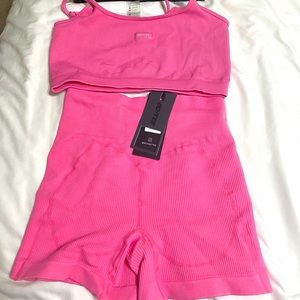 Meggan Grubb Bo + Tee Valentines seamless hot pink